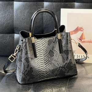 Women's Python Pattern Handbag Shiny Patent Leather Gradient Tote Bag With Detachable Strap For Office Business Commute