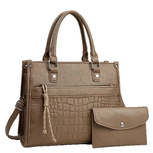 Braune Tragetasche mit passender kleiner Tasche und abnehmbarem Schultergurt, Kunstleder