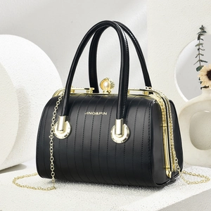 Sac À Main En Cuir PU Matelassé Fermoir Künstliche Perle Chaîne En Métal Sac À Bandoulière Poignée Style Vintage Accessoire Femme