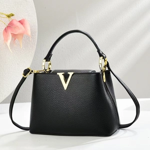 Elegante Damen Handtasche Litchi Narbung PU Leder Gold V Metall Dekor Henkeltasche Umhängetasche Pendler Stil Trend