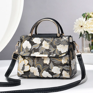Sac À Épaule Broderie Cuir PU Poignée Métallique Rétro Sac Bandoulière Pour Femmes Élégant