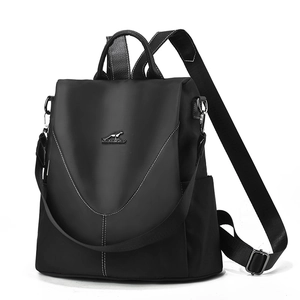 Sac à dos femme noir grande capacité avec surpiq coutures blanches et logo kangourou argenté