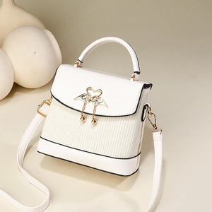 Sac À Main Épaule Femmes Cuir PU Texture Plissée Boucle Cygne Coeur Gland Künstliche Perle Mode Sac Bandoulière Petit Sac Carré
