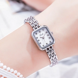 Montre à quartz GEDI pour femme rectangulaire avec strass et bracelet chaîne en argent