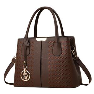 Women Handbag PU Leather Lychee Pattern Large Capacity Tote With Heart Pendant Charm Woven Texture Top Handle Bag