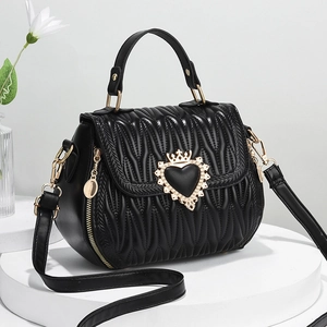 Quilted Shoulder Bag PU Leather Wave Pattern Heart Crown Buckle Crossbody Handbag Versatile Elegant Ladies Fashion