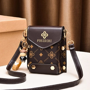Mini Sac Bandoulière Pour Téléphone En Cuir PU Imprimé Monogramme Rabat Magnétique Avec Pendentif Cartoon Sac À Épaule Pour Femme