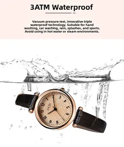 Dettaglio dell'impermeabilità 3ATM dell'orologio vintage oro con cinturino nero