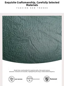 Gros plan sur le cuir PU vert avec grain fin et haute résistance aux plis