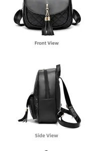 Vue de face et de profil du sac à dos noir matelassé avec chaîne en métal et pompons