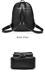 Détail des bretelles réglables et de la fermeture à franges sur sac à dos matelassé