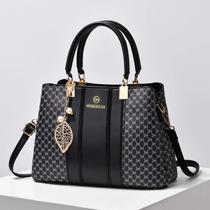 Elegante schwarze Kunstledertasche für Damen mit goldenem Blattanhänger und Logo
