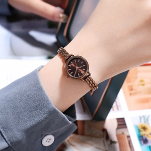 Montre GEDI minimaliste vintage pour femme avec bracelet fin en alliage de bronze