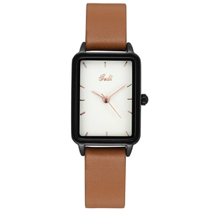 Orologio al quarzo quadrato minimalista con quadrante bianco e cinturino in pelle marrone