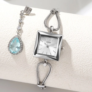 Elegante GEDI zilveren horlogeset met geweven armband en lichtblauwe edelsteen hanger