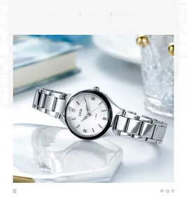 Montre GEDI classique en acier argenté avec cadran blanc et index en cristal