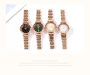 Détails de montres quartz pour femme avec cadrans colorés et bracelet en acier rose
