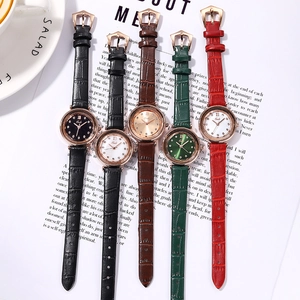 Elegant women quartz watches set with leather straps and rose gold cases in five colors