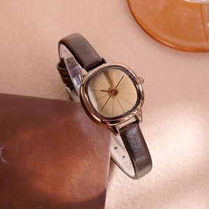 Minimalist Women Quartz Watch Retro Oval Alloy Case Faux Leather Strap Waterproof Elegant Ladies Wristwatch