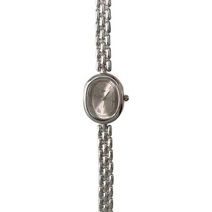 Elegant silver oval face women's watch with vintage metal chain strap and Roman numerals