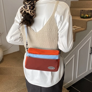 Kinder Umhängetasche im Colorblock-Design mit verstellbarem Gurt für Sport und Reise