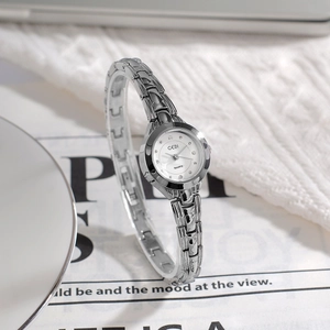 Orologio Al Quarzo Da Donna Piccolo Quadrante Bracciale In Lega Intarsio Di Strass Impermeabile Elegante Lusso Da Polso