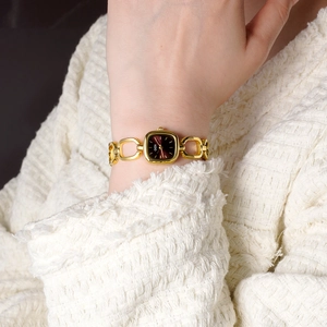 Women's Quartz Watch Zinc Alloy Link Bracelet Luxury Square Small Dial Retro Elegant Analog Timepiece Fashion Wristwatch