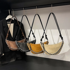 Sac Croissant Rétro Pour Femmes Texture Suède PU Cuir Chaîne Métallique Argentée Bandoulière Nouée Maillard Sac Épaule