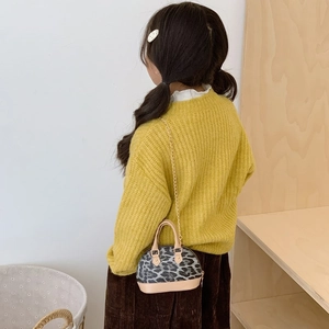Leoparden-Kindertasche in Muschelform mit Goldkette für stilvolle Jungen und Mädchen