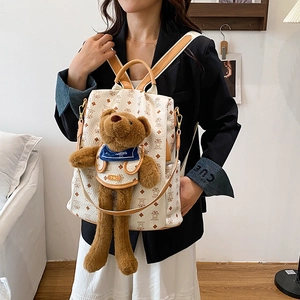 Schicker Bären-Rucksack mit Plüschtier-Anhänger und braunen Lederriemen für Damen