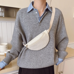 Sac banane minimaliste en velours côtelé crème pour enfants avec sangle réglable