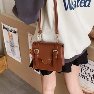 Vintage British style brown leather messenger bag for kids with adjustable strap