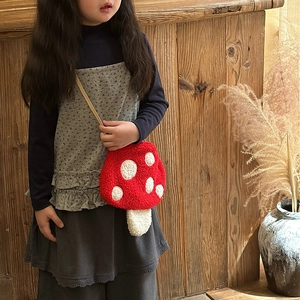 Mignon sac bandoulière champignon pour enfants en peluche douce rouge et blanche