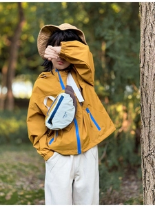 Kid's color-block crossbody chest bag with CUOA BPAT print for outdoor fashion