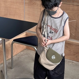 Sac bandoulière enfant en toile avec rabat contrasté et bandoulière en corde épaisse beige