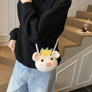 Sac bandoulière cochon au crochet fait main pour enfants avec couronne jaune