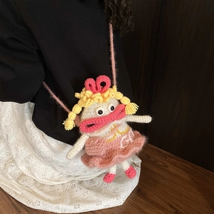 Sac bandoulière enfant au crochet fait main avec tresses jaunes et robe rose