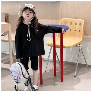 Kids casual streetwear set with contrast color drawstring backpack and beige bucket hat