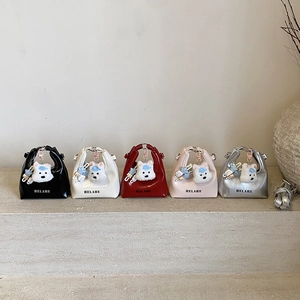 Mini Sac À Bandoulière Pour Enfants Cuir PU Brillant Sac À Main Avec Charme De Chiot En Peluche Petit Sac Mignon