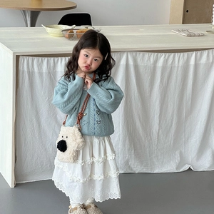 Sac à bandoulière chiot au crochet pour enfants avec cardigan en tricot bleu clair