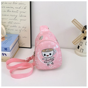 Détail du sac bandoulière rose pour enfants avec imprimé café fille et tissu en nylon