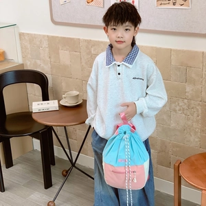 Sac à dos à cordon pour enfants multicolore en bleu et rose avec grande capacité