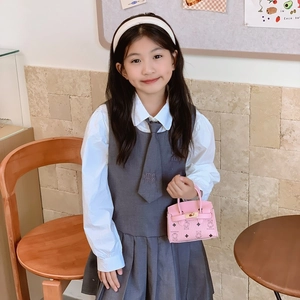 Mini sac à main rose imprimé ours pour enfants avec fermoir doré et poignée élégante