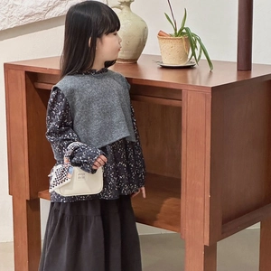 Borsa a mano bianca a rilievo per bambina con sciarpa a quadri in stile coreano