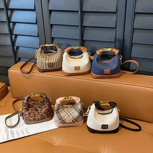 Girls Mini Handbag Fashion Leopard Plaid Crossbody Bag Vintage PU Leather Shoulder Bag With Bear Pendant