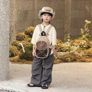 Kids color-block drawstring backpack with outdoor apparel and matching sun hat