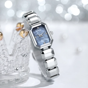 Women Quartz Watch Octagonal Case Mother Of Artificial Pearl Dial Rhinestone Alloy Geometric Link Strap Waterproof Fashion Luxury