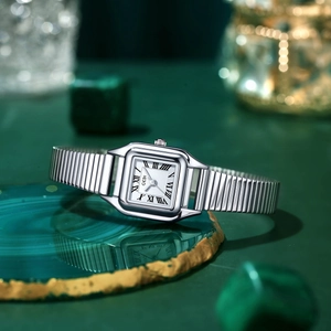 Elegant vintage square silver steel quartz watch for women with Roman numerals dial