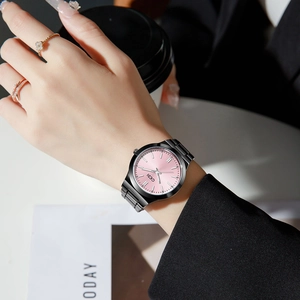 Montre à quartz GEDI pour femme avec bracelet en métal noir et cadran rose radieux