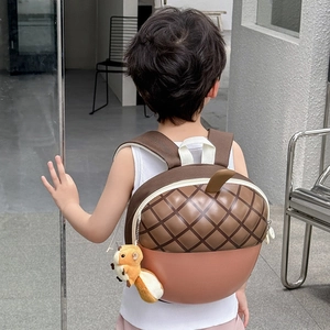 Leichter Kinderrucksack in Eichelform mit süßem Eichhörnchen-Anhänger für Kleinkinder